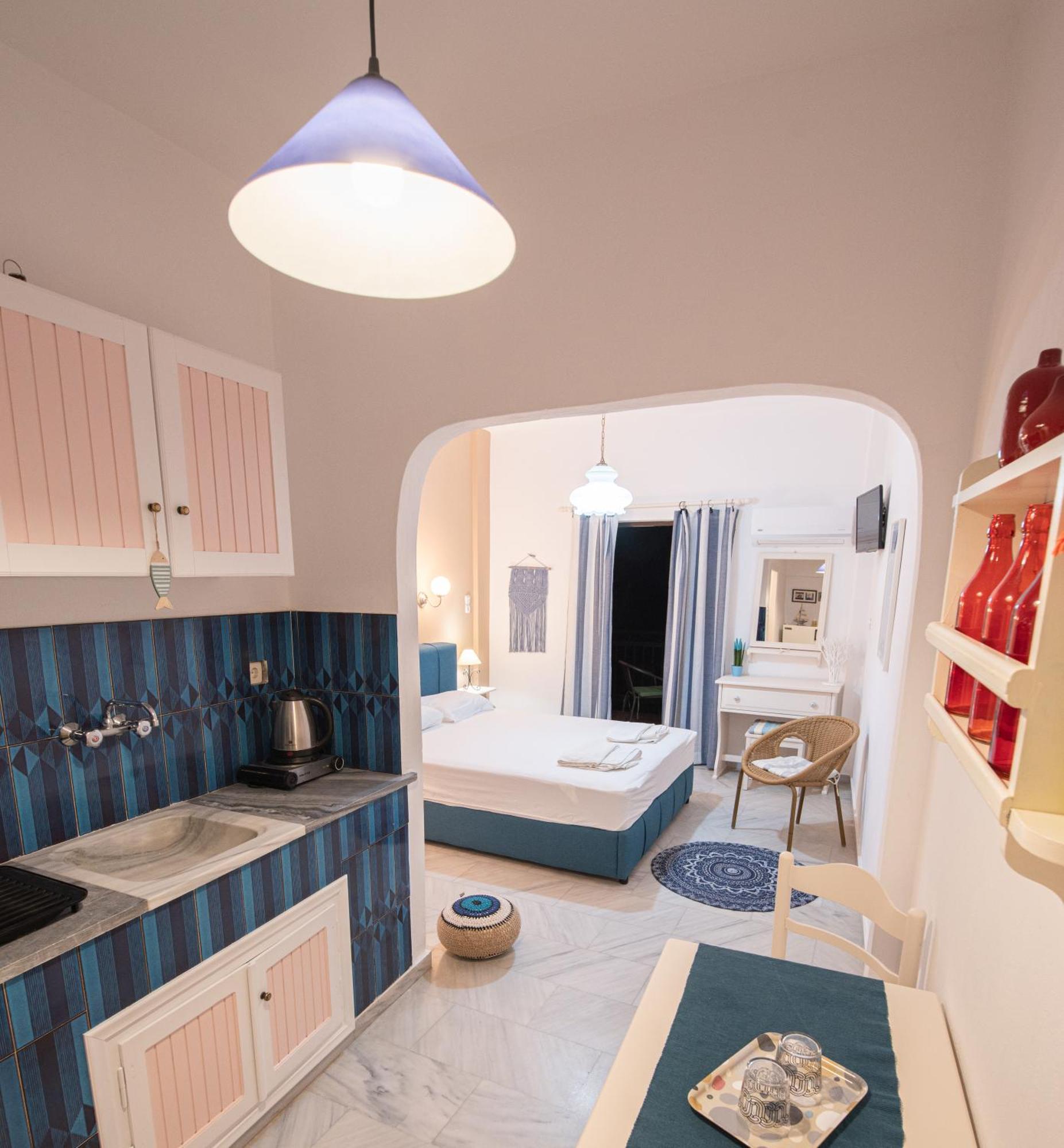 Stella Studios Poros Town ภายนอก รูปภาพ