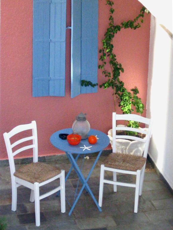 Stella Studios Poros Town ภายนอก รูปภาพ